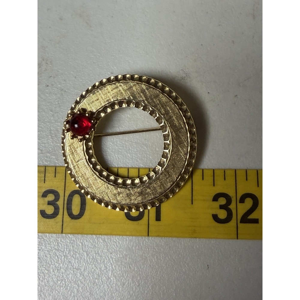 Beau Jewels Signed Round Pin Brooch Vintage Gold Tone Red Stone
